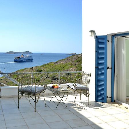 Andros Homes Sea Side Apartment & Studio Гаврион Экстерьер фото