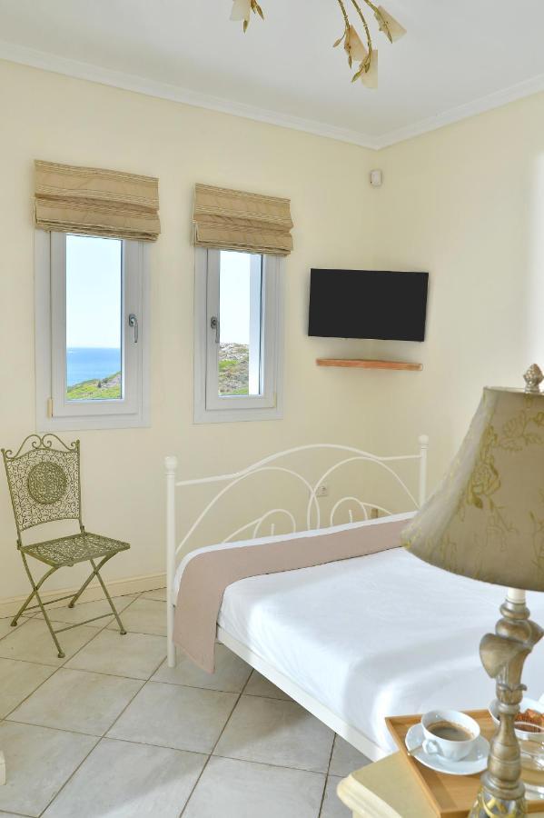 Andros Homes Sea Side Apartment & Studio Гаврион Экстерьер фото